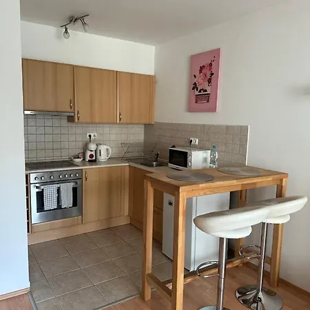 Apartment With Garage, Free Parking Budapest