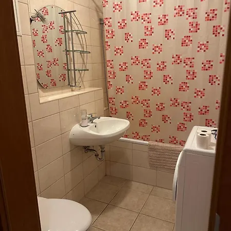 Apartment With Garage, Free Parking *