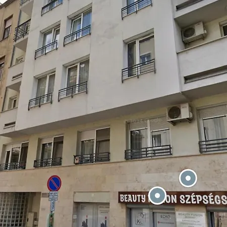 Апартаменты With Garage, Free Parking