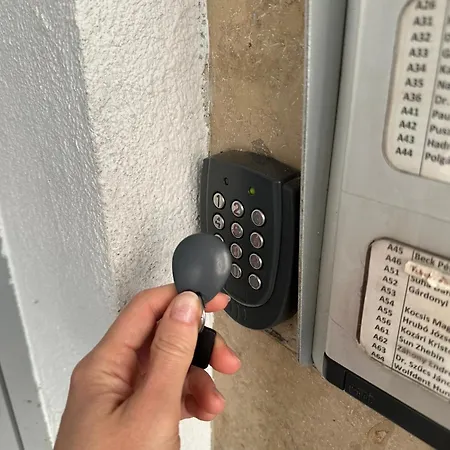 With Garage, Free Parking Апартаменты *