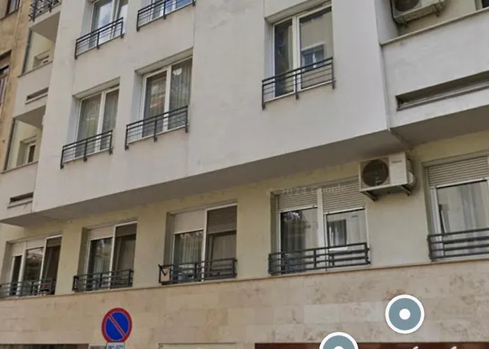 Lejlighed With Garage, Free Parking