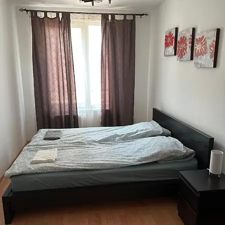 With Garage, Free Parking *